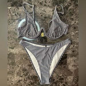 Checkered bikini 🏁